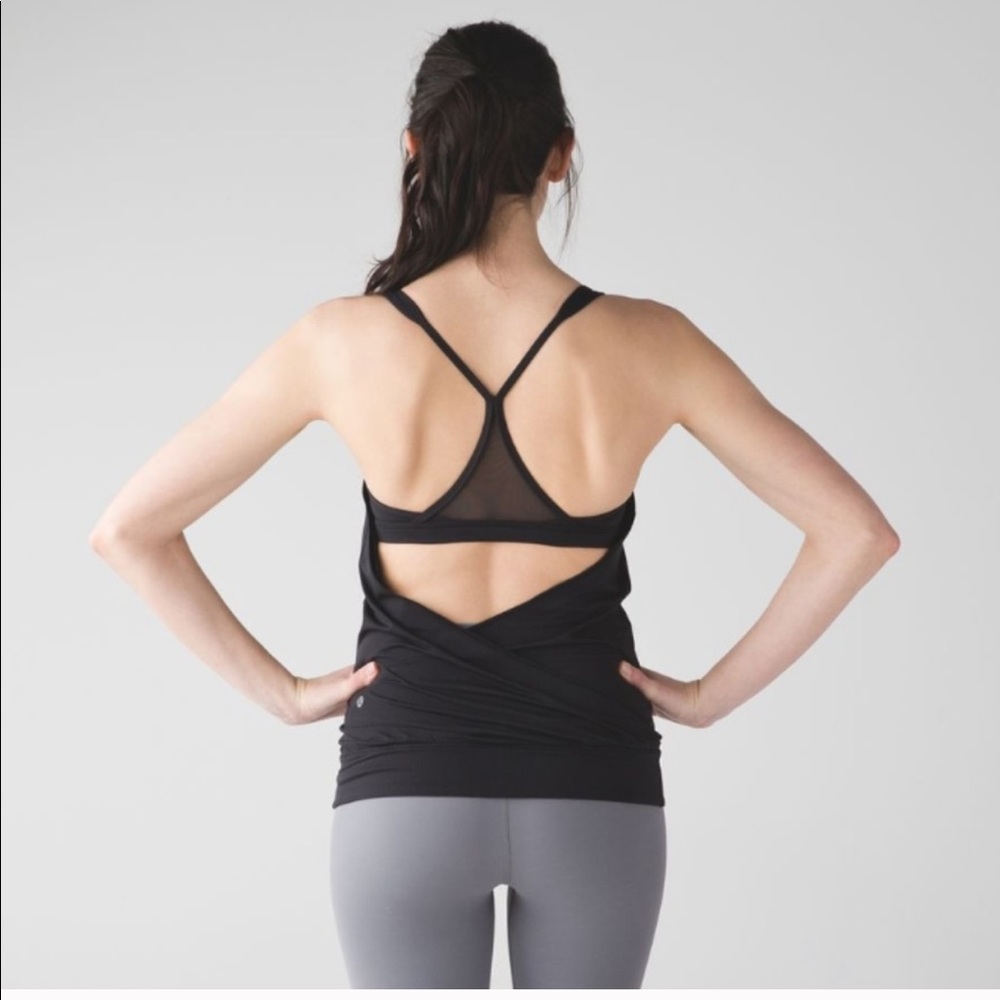 Lululemon minimalist top with built-in bra